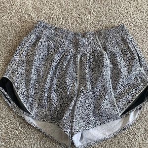 Lululemon shorts! Size 6!